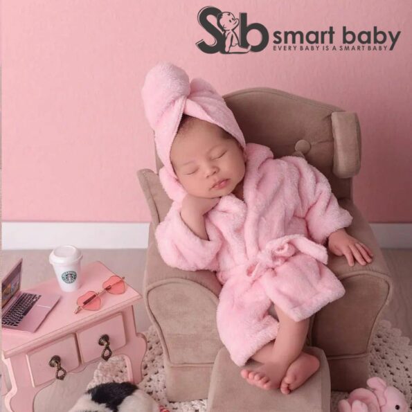 Newborn Baby Bathrobe Photography Prop.