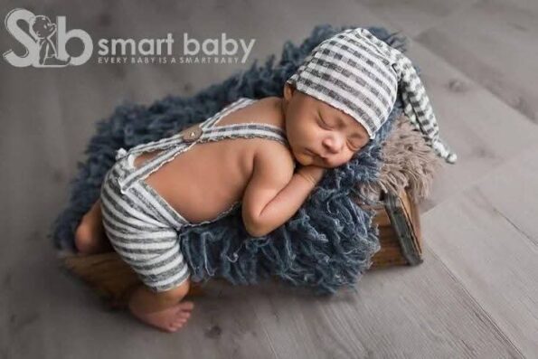 Newborn Striped Suspenders Long Tail Knitted Hat Photography Props.